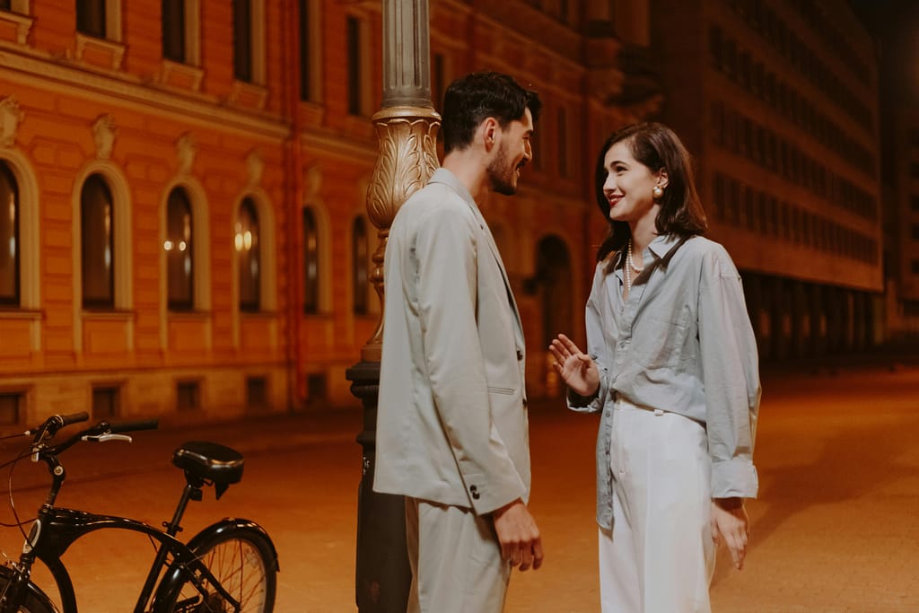 He's in Love With His Ex: 9 Subtle Clues 8 man and woman meeting and talking on a street