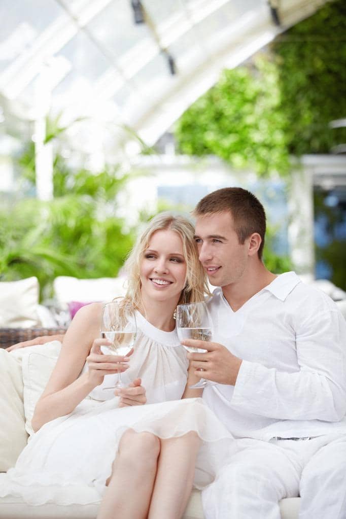 2025’s Most Toxic Dating Trends: Behaviors You Need to Avoid 19 young couple white glasses hands restaurant