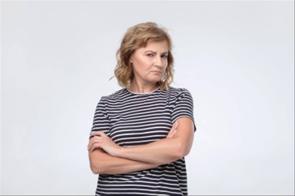 5 Stealthy Resentment Stages in Relationships You Need to Avoid 7 resentful mother