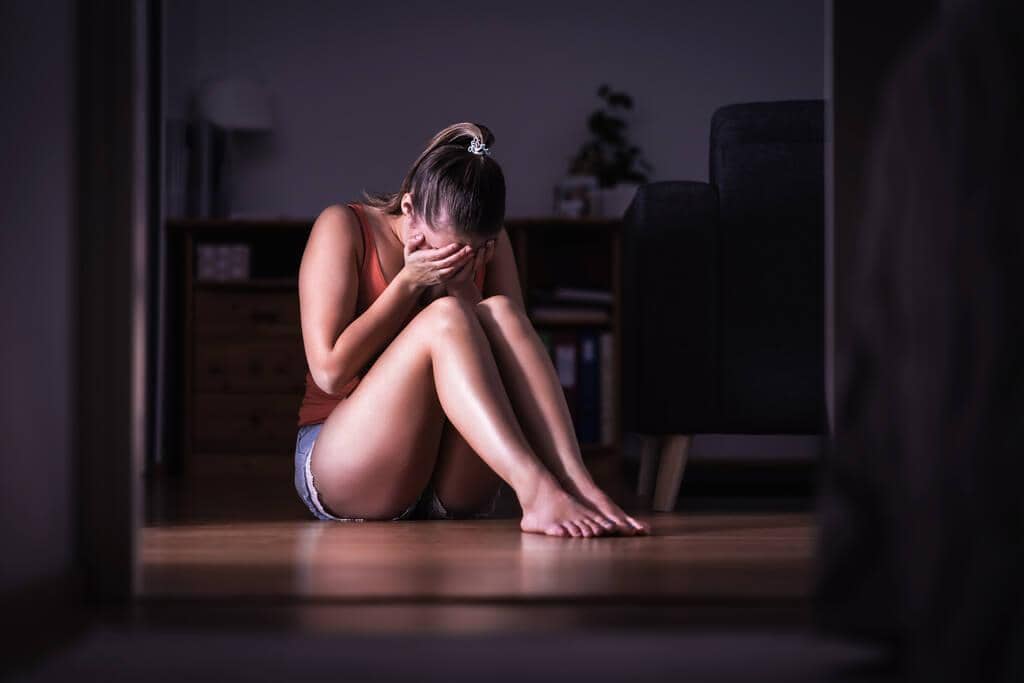 7 Burning Examples of Trauma Adaptation in Relationships 2 young sad woman crying