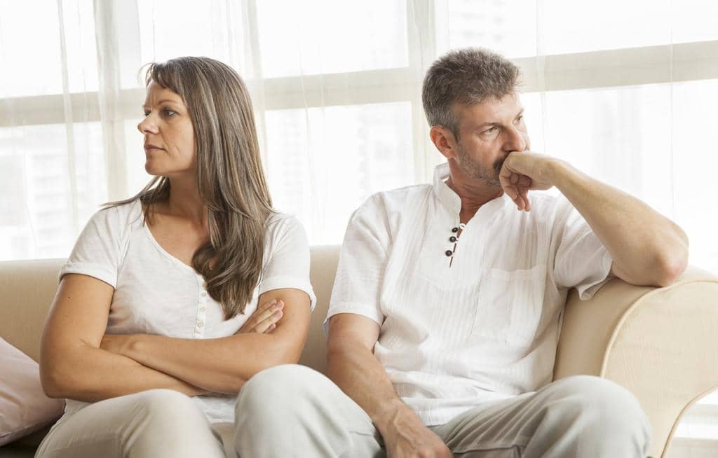 9 Clear Signs He’ll Fail As A Life Partner 6 middle aged couple fighting 1
