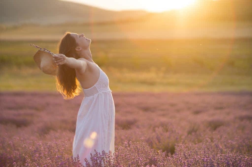 praising the beauty of life