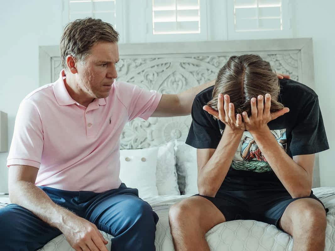 6 Ways Men With Father Issues Struggle to Connect