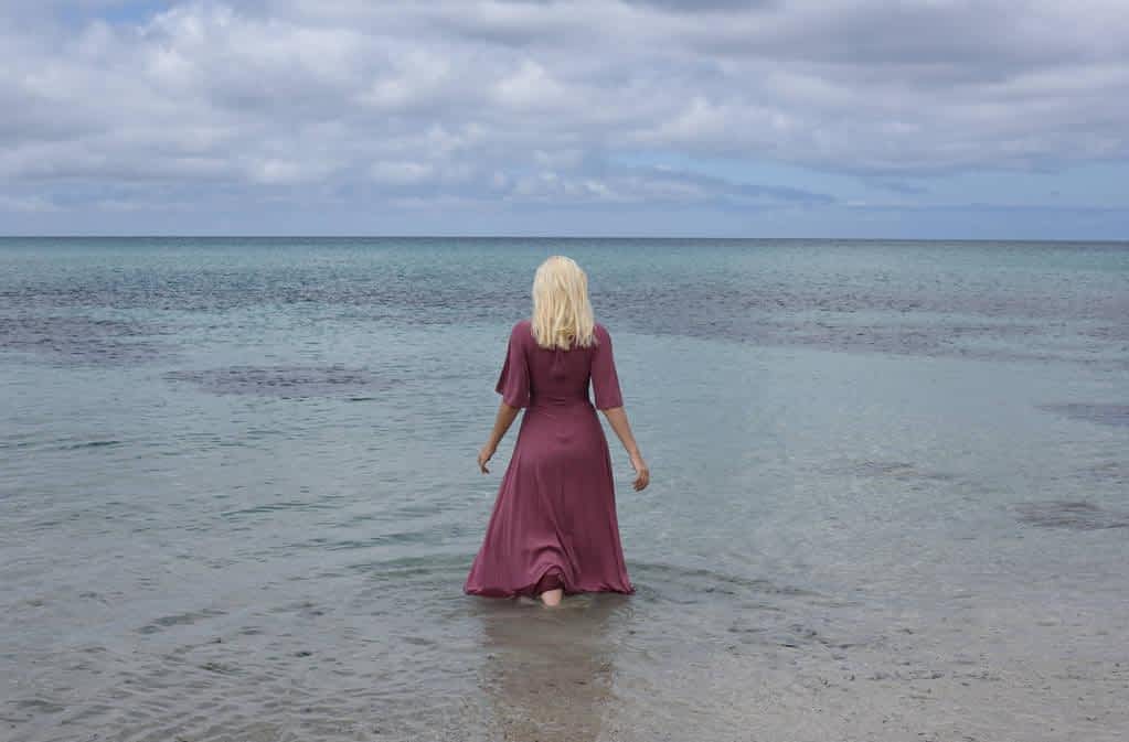 11 Hidden Points of No Return for Women in Relationships